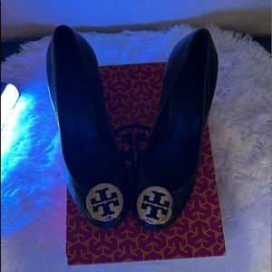 Tory Burch wedges size 8